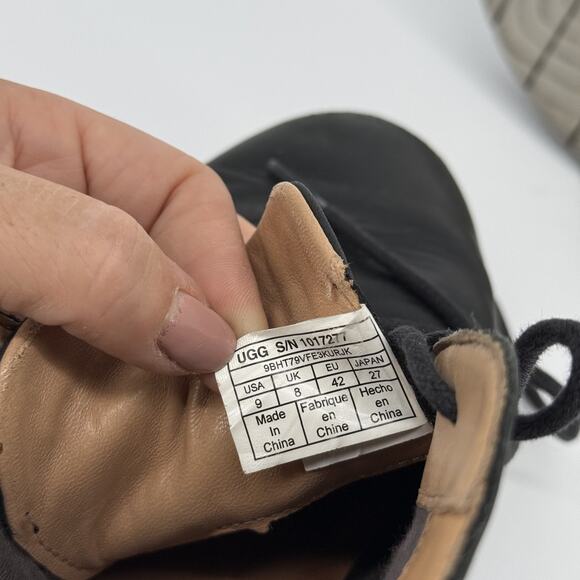 UGG Men Chukka Shoes Sz 9 Black Leather Casual Comfort Walking Sneakers Retro - Picture 7 of 8